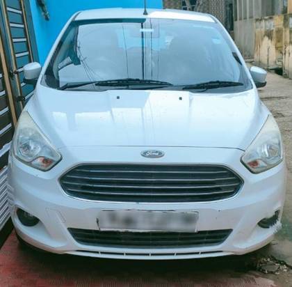 Ford Figo 1.5D Titanium MT