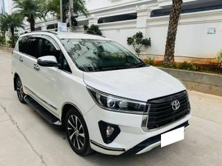 Toyota Innova Crysta 2020-2022 Toyota Innova Crysta 2.4 ZX 7 STR