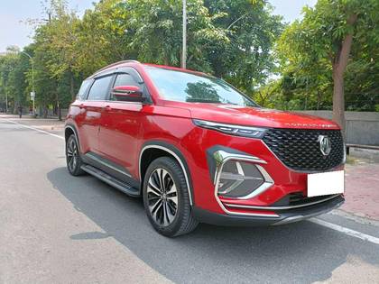 MG Hector Plus Sharp DCT