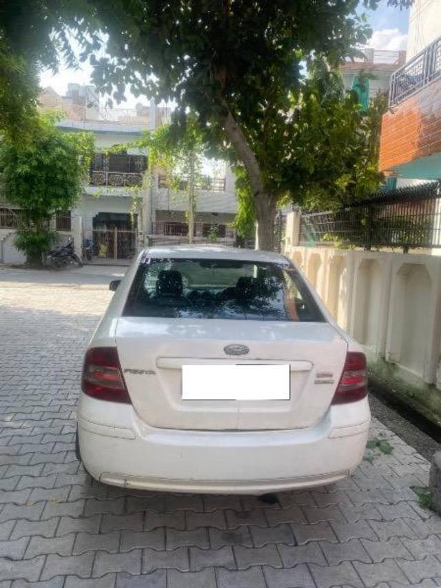 https://images10.gaadi.com/usedcar_image/4109994/original/processed_49a96a30-fe12-4cb2-97a6-71910c0b0455.jpeg?imwidth=6401