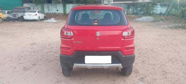 https://images10.gaadi.com/usedcar_image/4110015/original/processed_05b9ade3ffcdeedec72acd5bb6d38e20.jpg?imwidth=6402