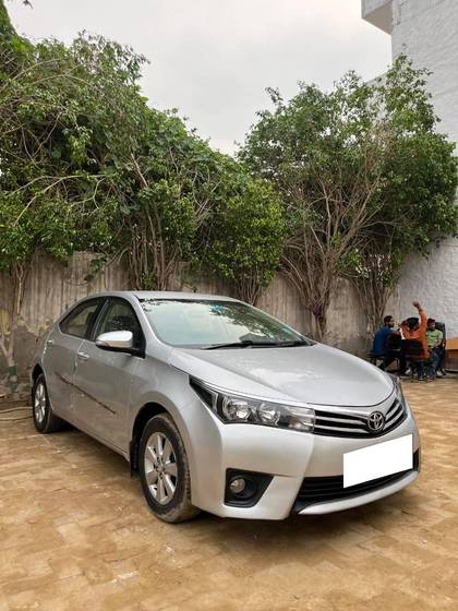 Toyota Corolla Altis 1.8 J