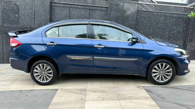 https://images10.gaadi.com/usedcar_image/4110286/original/82dd84f1079790c4bb78b4c48d0518b1.jpg?imwidth=6401