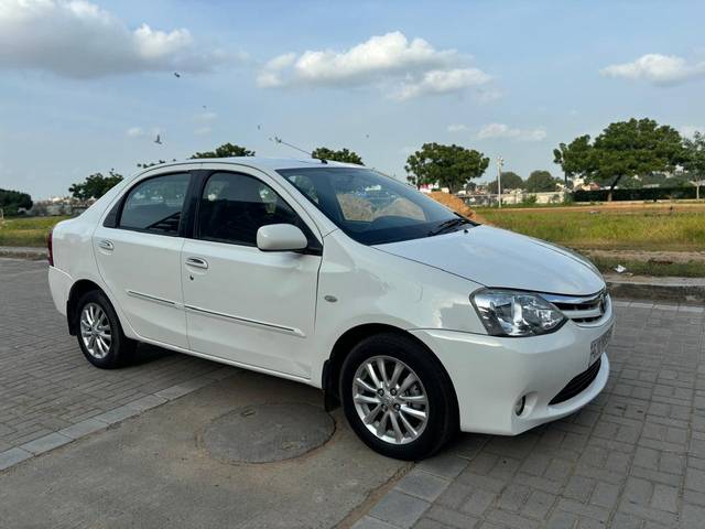 https://images10.gaadi.com/usedcar_image/4110306/original/a18a9c37020cd3bebac70c19c2d60624.jpg?imwidth=6400