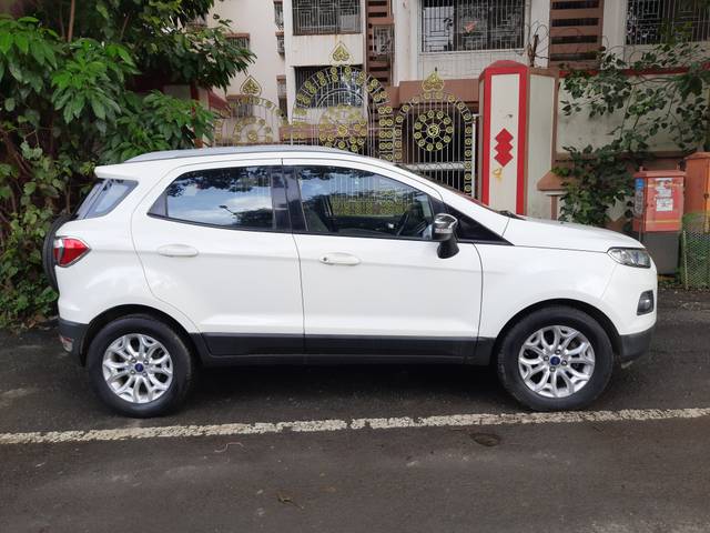 https://images10.gaadi.com/usedcar_image/4110477/original/50004f541cd5ada1624268344e62e537.jpg?imwidth=6401