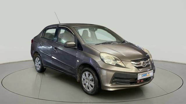 https://images10.gaadi.com/usedcar_image/4110509/original/0e98262fd116421e955541328a78d5a5.jpg?imwidth=6400