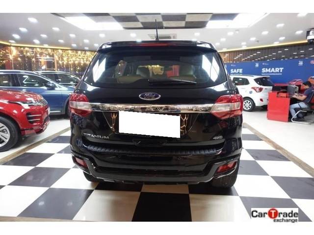 https://images10.gaadi.com/usedcar_image/4110542/original/processed_c6dab9b1d5a970c3857ce675cfc3c91a.jpg?imwidth=6402