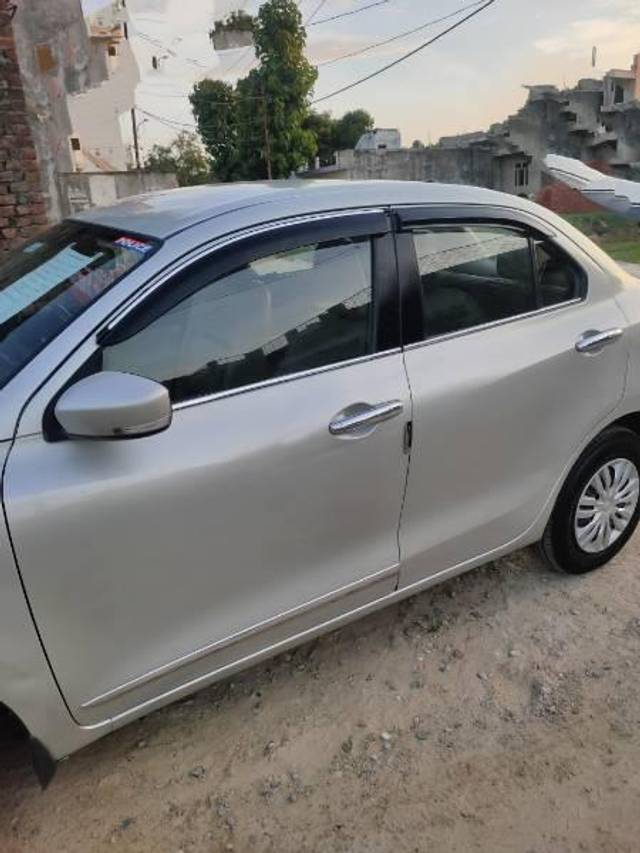 https://images10.gaadi.com/usedcar_image/4110778/original/processed_c1cdc25b-b4d0-4525-96ac-326962987b4f.jpg?imwidth=6402