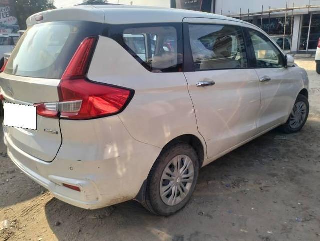 https://images10.gaadi.com/usedcar_image/4111057/original/processed_3ad89513-3219-4bf0-9378-25cb722a2ab6.jpg?imwidth=6401