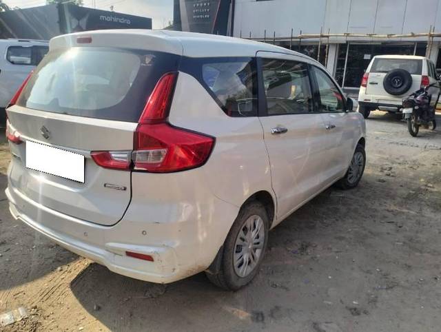 https://images10.gaadi.com/usedcar_image/4111093/original/processed_6c293112-578a-4120-85ca-74fcbe277c8a.jpg?imwidth=6401