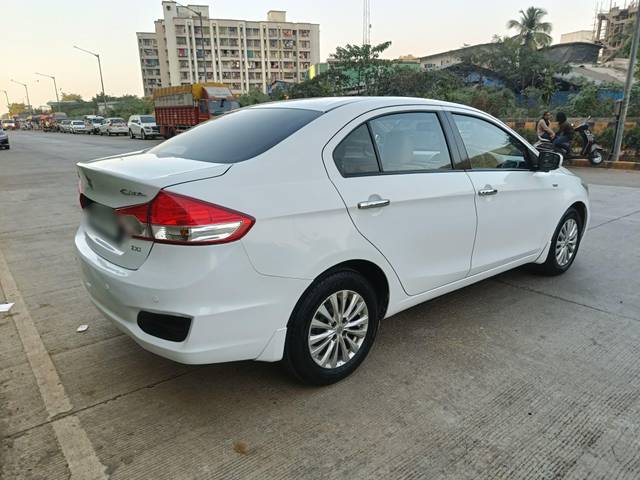 https://images10.gaadi.com/usedcar_image/4111193/original/processed_5e2ebfac9d8a91ffc14b19085cd7edc6.jpg?imwidth=6402