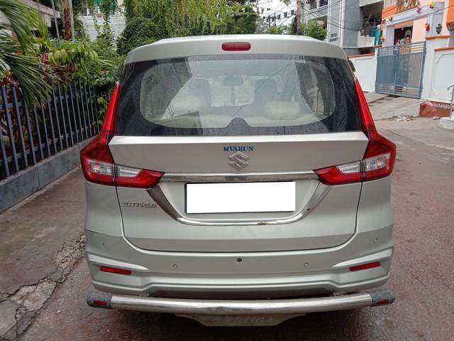 https://images10.gaadi.com/usedcar_image/4111262/original/processed_29a5800a37d87548029b5f281c631714.jpg?imwidth=6402