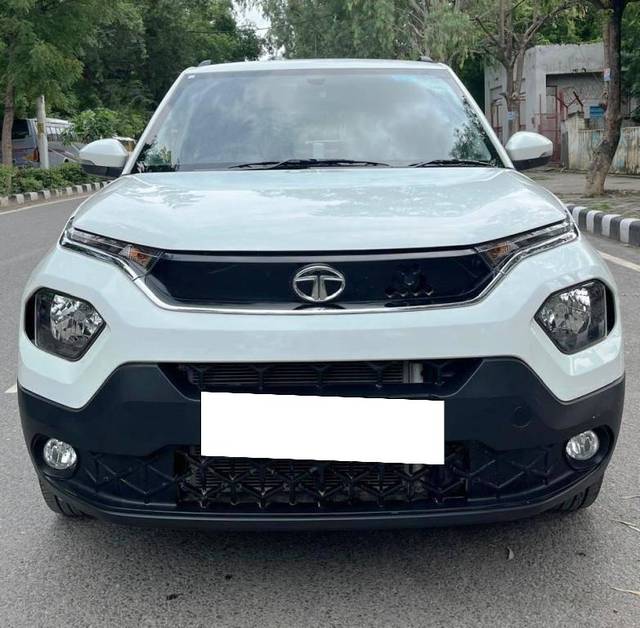 https://images10.gaadi.com/usedcar_image/4111339/original/processed_a9360030467495d7c41ec039f58118a4.jpg?imwidth=6400