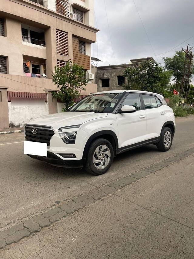 https://images10.gaadi.com/usedcar_image/4111401/original/processed_b52308d443820e4c9b8f2e62c2489292.jpg?imwidth=6400