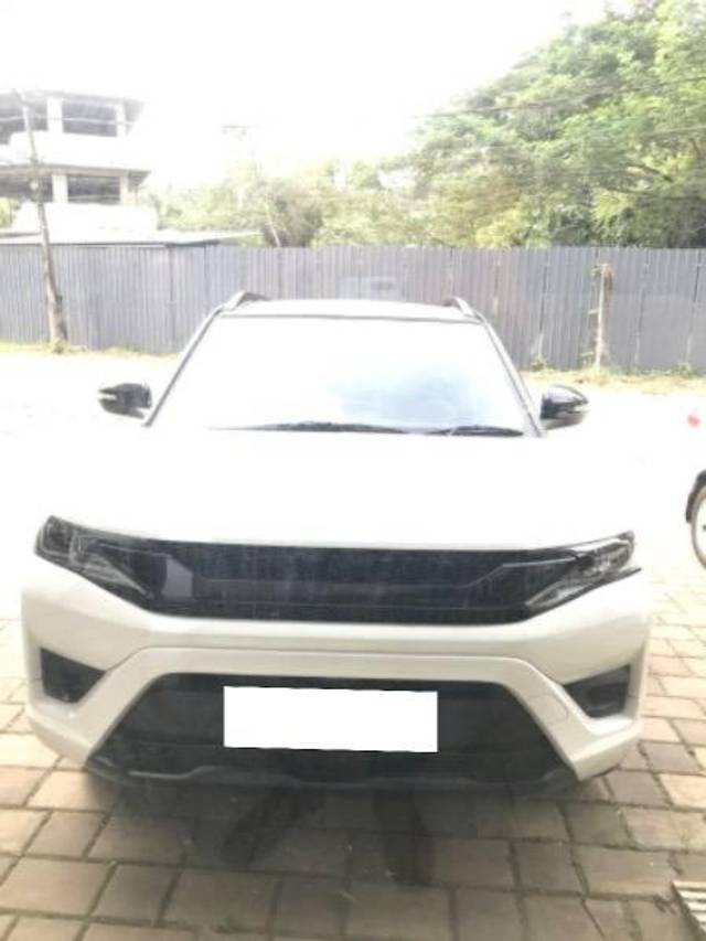 https://images10.gaadi.com/usedcar_image/4111549/original/processed_365c2ecf-2713-46d6-a74b-5528405d0072.jpeg?imwidth=6400