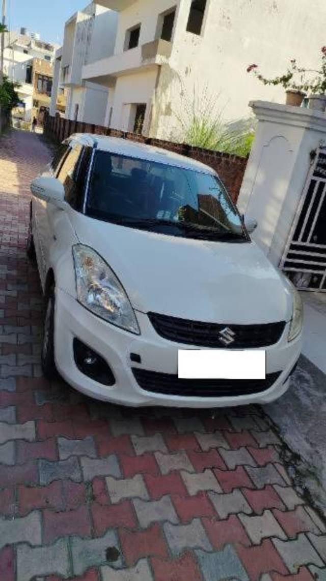 https://images10.gaadi.com/usedcar_image/4111625/original/processed_794561f9-d0e3-408f-a574-c84fc32b5a3f.jpg?imwidth=6400