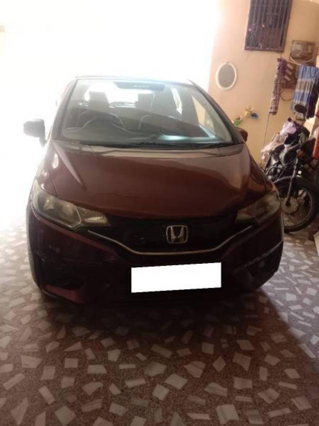 https://images10.gaadi.com/usedcar_image/4111676/original/processed_a895cae7-cd6c-46cd-89f4-e826775720d7.jpg?imwidth=6400