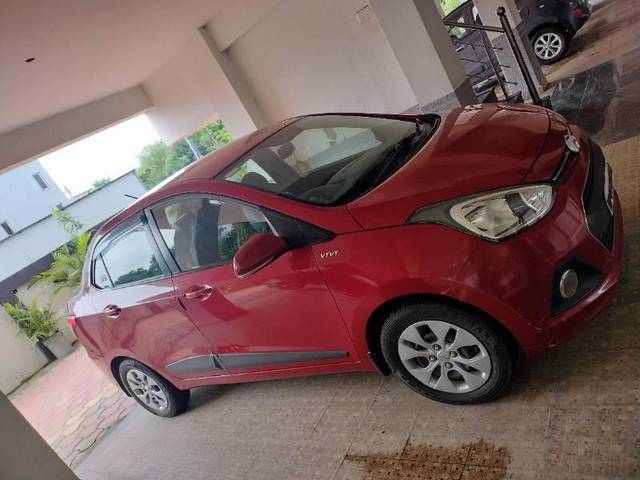 https://images10.gaadi.com/usedcar_image/4112182/original/processed_07724676-71d4-423d-9a3d-e654c837d993.jpg?imwidth=6400