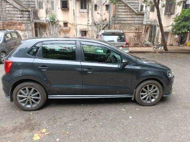 https://images10.gaadi.com/usedcar_image/4112293/original/processed_96fb22bb-4cc2-4b07-963e-3504e5805ab6.jpg?imwidth=6401