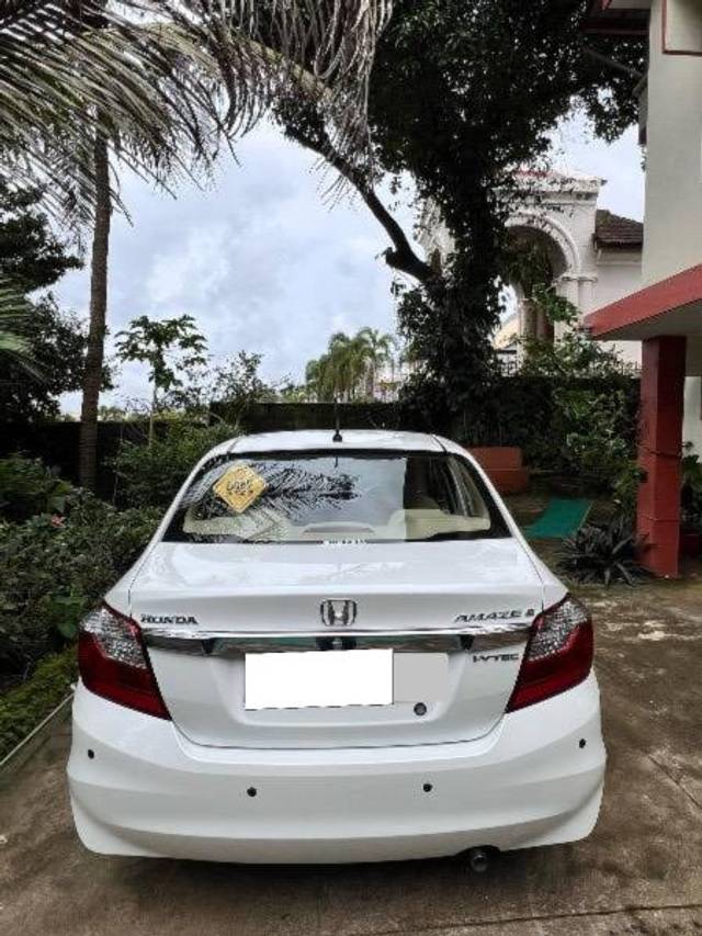 https://images10.gaadi.com/usedcar_image/4112315/original/processed_ca49230a-362c-4633-88e1-ef782a934643.jpeg?imwidth=6402