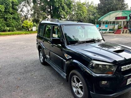 Mahindra Scorpio S10 7 Seater