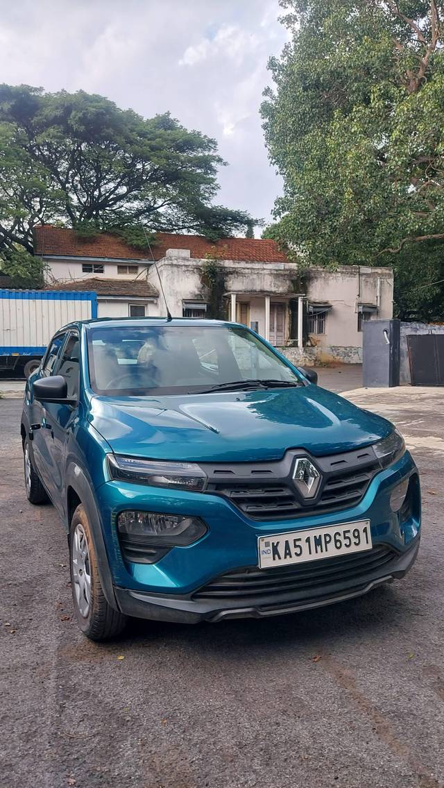 https://images10.gaadi.com/usedcar_image/4112453/original/processed_52c079405c7e01acfee2efdf897c8812.jpg?imwidth=6400