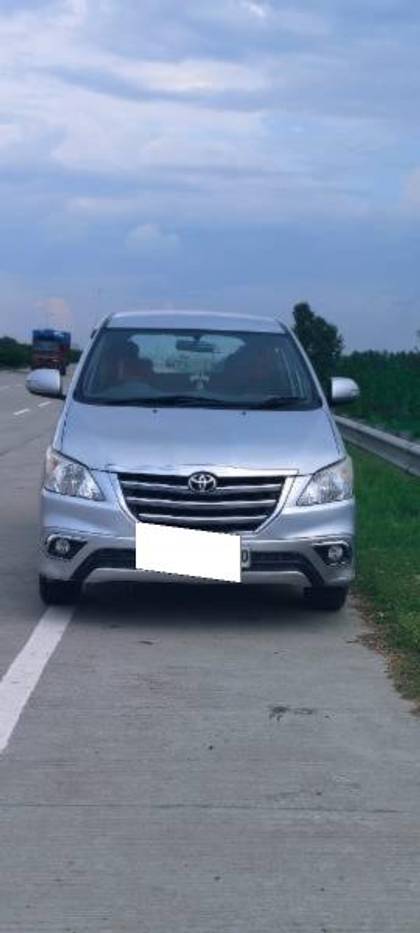 Toyota Innova 2.5 VX (Diesel) 8 Seater BS IV