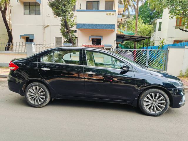 https://images10.gaadi.com/usedcar_image/4112513/original/processed_562287addc0871103a701e84e9b1b1a6.jpg?imwidth=6401