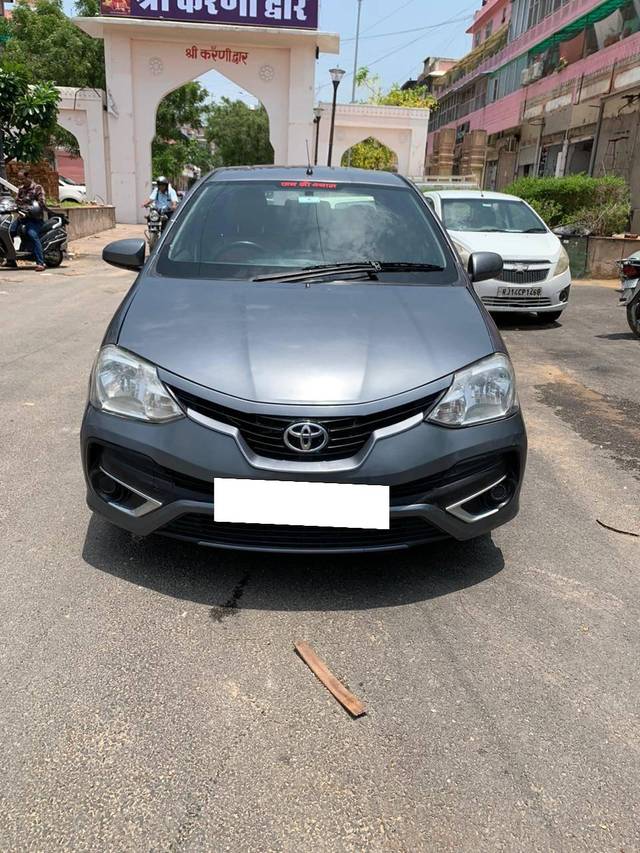 https://images10.gaadi.com/usedcar_image/4112589/original/processed_a9c77bd7b02ecee0729d0333a3966a63.jpg?imwidth=6400