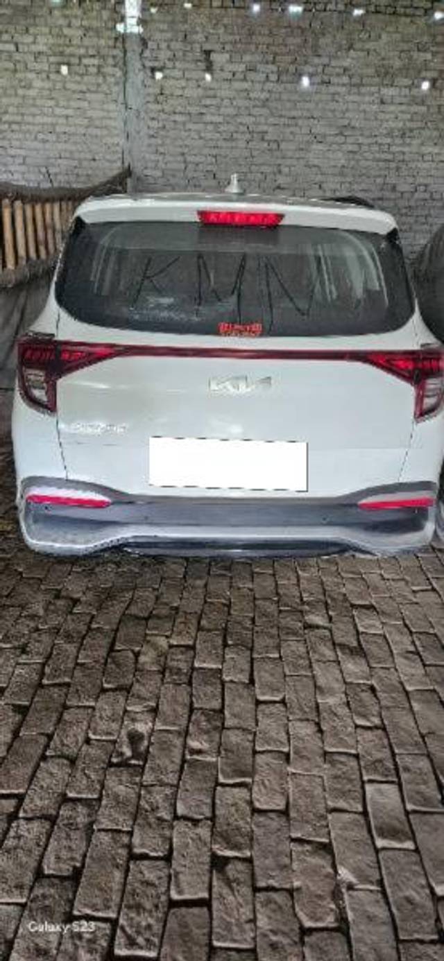 https://images10.gaadi.com/usedcar_image/4112598/original/processed_542c3b64-afe9-4432-adf0-2afa62815bde.jpg?imwidth=6401