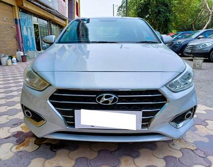 Hyundai Verna CRDi 1.6 AT SX Option