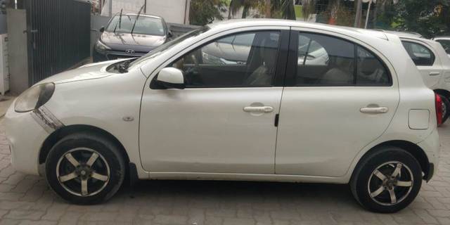 https://images10.gaadi.com/usedcar_image/4112975/original/351491f449b545861cd50c01f5e9e64f.jpeg?imwidth=6402