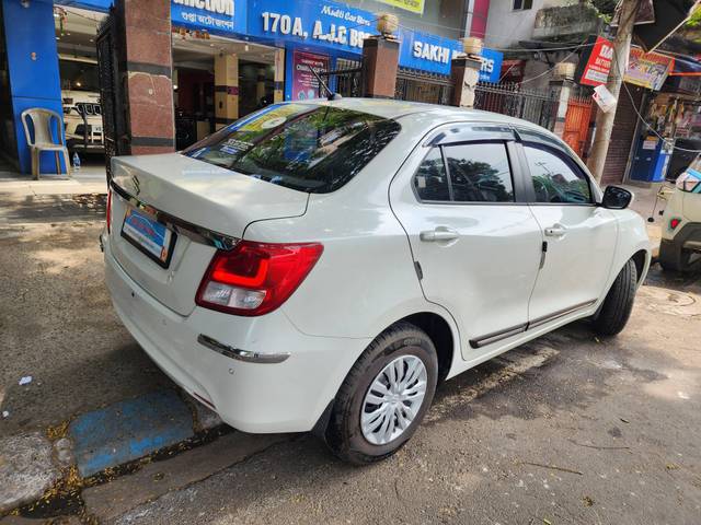 https://images10.gaadi.com/usedcar_image/4113007/original/processed_9a558a4426853d86e894e8eec82aaa11.jpg?imwidth=6402