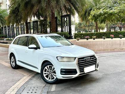 Audi Q7 45 TFSI Technology