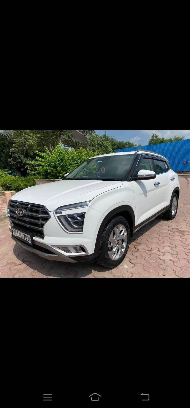 https://images10.gaadi.com/usedcar_image/4113196/original/processed_fbacfd8dac9ebbd156f6bd461008d181.jpg?imwidth=6402