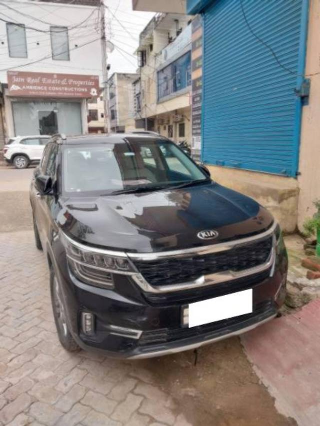 https://images10.gaadi.com/usedcar_image/4113325/original/processed_c6325599-e589-4d6d-89b6-5a78acb43916.jpg?imwidth=6400