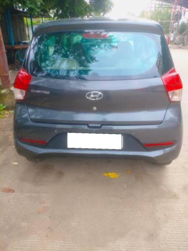 https://images10.gaadi.com/usedcar_image/4113346/original/processed_4963cf73-67cd-4605-81c1-84c058b3e8dd.jpg?imwidth=6401