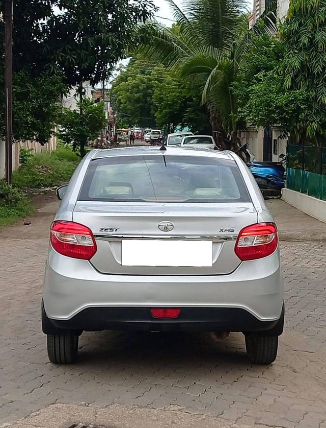 https://images10.gaadi.com/usedcar_image/4113383/original/processed_3e0997fe38409aa1ae32fa5372e02e30.jpg?imwidth=6402