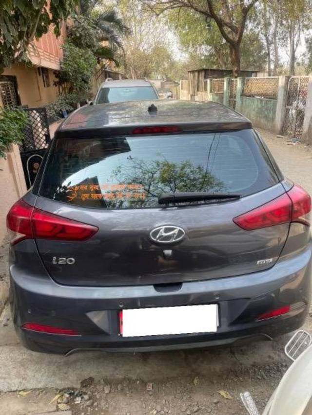 https://images10.gaadi.com/usedcar_image/4113425/original/processed_f43abaf2-1555-42c4-9f7e-5a09cdb44c58.jpg?imwidth=6402