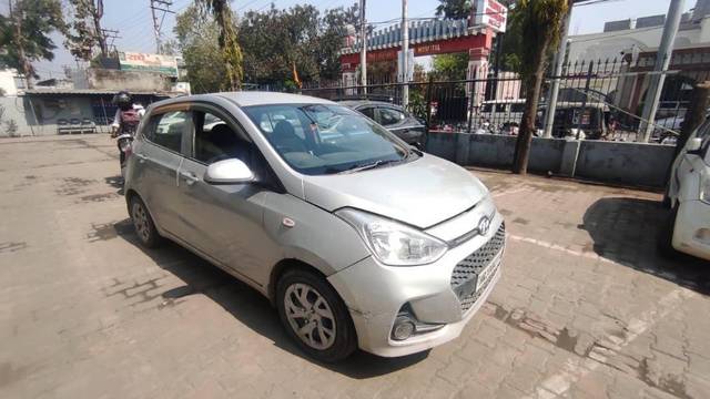 https://images10.gaadi.com/usedcar_image/4113643/original/processed_0292192a-1cbb-4b92-96fb-1d670c81d5bc.jpg?imwidth=6400