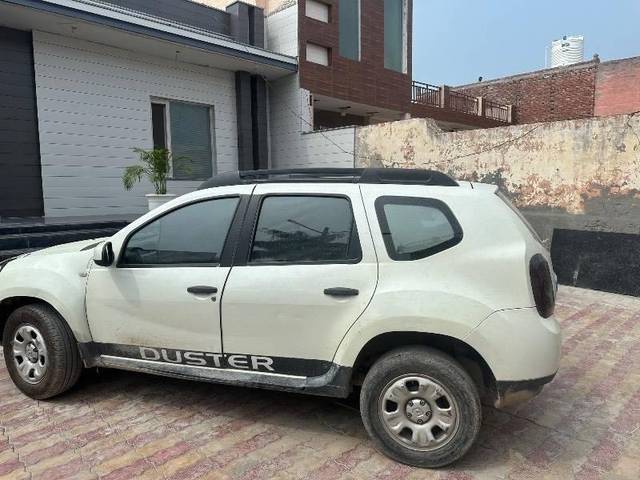 https://images10.gaadi.com/usedcar_image/4113673/original/processed_efae86ac-ef0b-4b48-b87d-bc0baaa8415c.jpeg?imwidth=6401