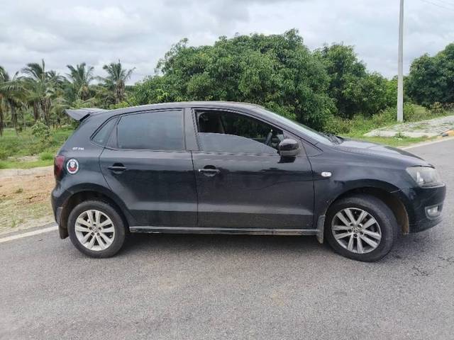 https://images10.gaadi.com/usedcar_image/4113750/original/processed_fd85ce68-69af-479f-8d70-bceb921d43e4.jpg?imwidth=6401