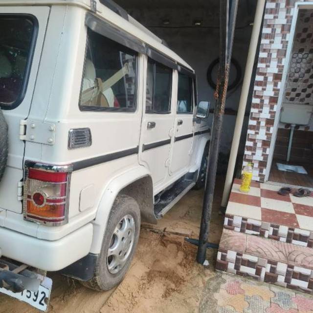 https://images10.gaadi.com/usedcar_image/4113751/original/processed_fb4ef3ba-bf28-49cf-839f-3d28f51eee9c.jpg?imwidth=6401