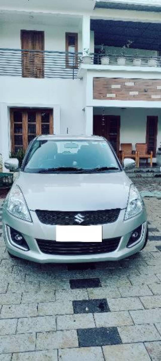 https://images10.gaadi.com/usedcar_image/4113798/original/processed_2a4aa87a-9848-4a56-8545-ac3cd37160d4.jpg?imwidth=6401