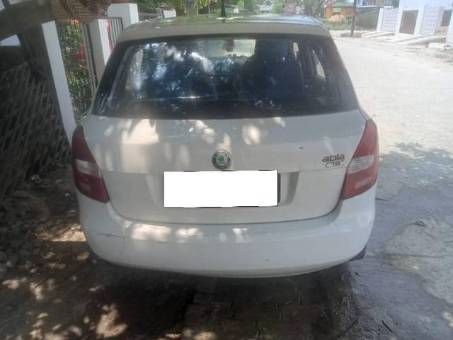 https://images10.gaadi.com/usedcar_image/4113852/original/processed_3d3385fd-30b7-4ca1-a6b1-5289347a70a7.jpg?imwidth=6402