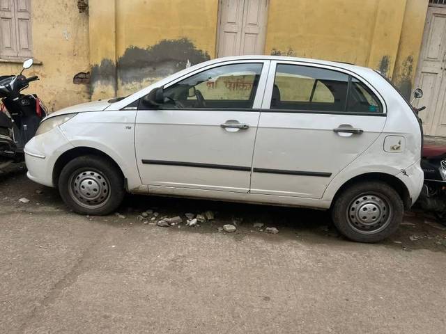 https://images10.gaadi.com/usedcar_image/4113920/original/processed_b22cd37a-ab80-4ec0-8dc3-96ed63a11d9b.jpg?imwidth=6401