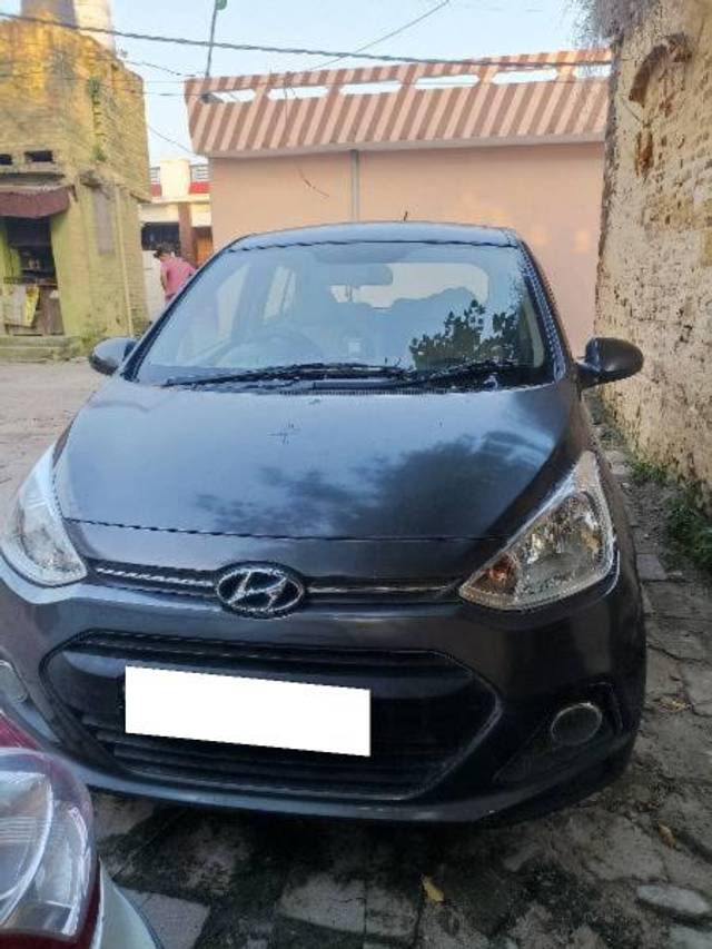 https://images10.gaadi.com/usedcar_image/4113986/original/processed_59e67eb5-edc7-4e75-a7d3-a7eb6c712cc3.jpg?imwidth=6400