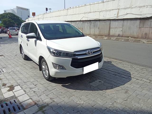 https://images10.gaadi.com/usedcar_image/4114045/original/processed_f109059f43194393e9e40529b5b00335.jpg?imwidth=6400