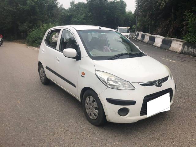 https://images10.gaadi.com/usedcar_image/4114140/original/processed_4221494a1439af05113dc6e2279b3f7d.jpg?imwidth=6400