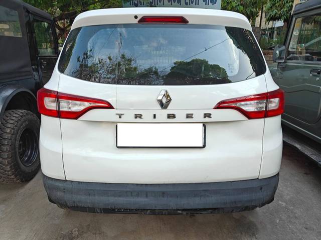 https://images10.gaadi.com/usedcar_image/4114205/original/processed_48947b22d87b07b62ff5a40a8d274870.jpg?imwidth=6401